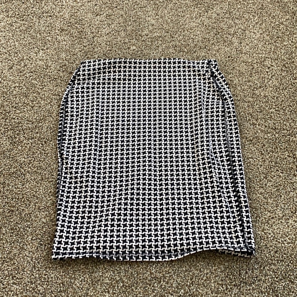 Old Navy Pencil Skirt